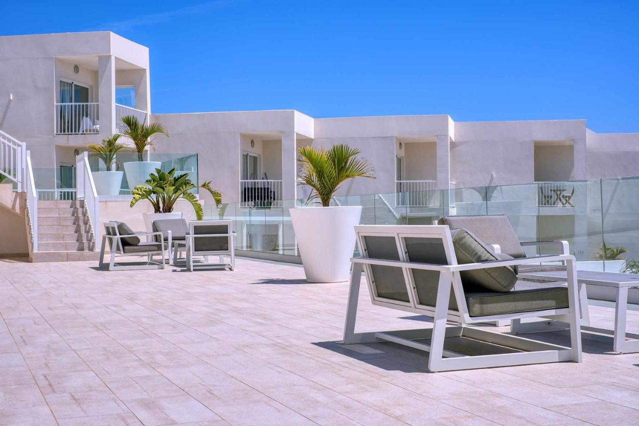 Luminosa Vivienda Vacacional Con Vista A La Piscina Costa Teguise Zewnętrze zdjęcie